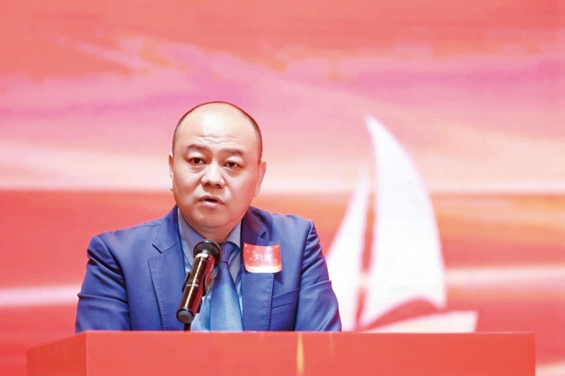 第三屆理事會會長劉波作《深圳市塑料協(xié)會第三屆理事會工作報(bào)告》-拷貝